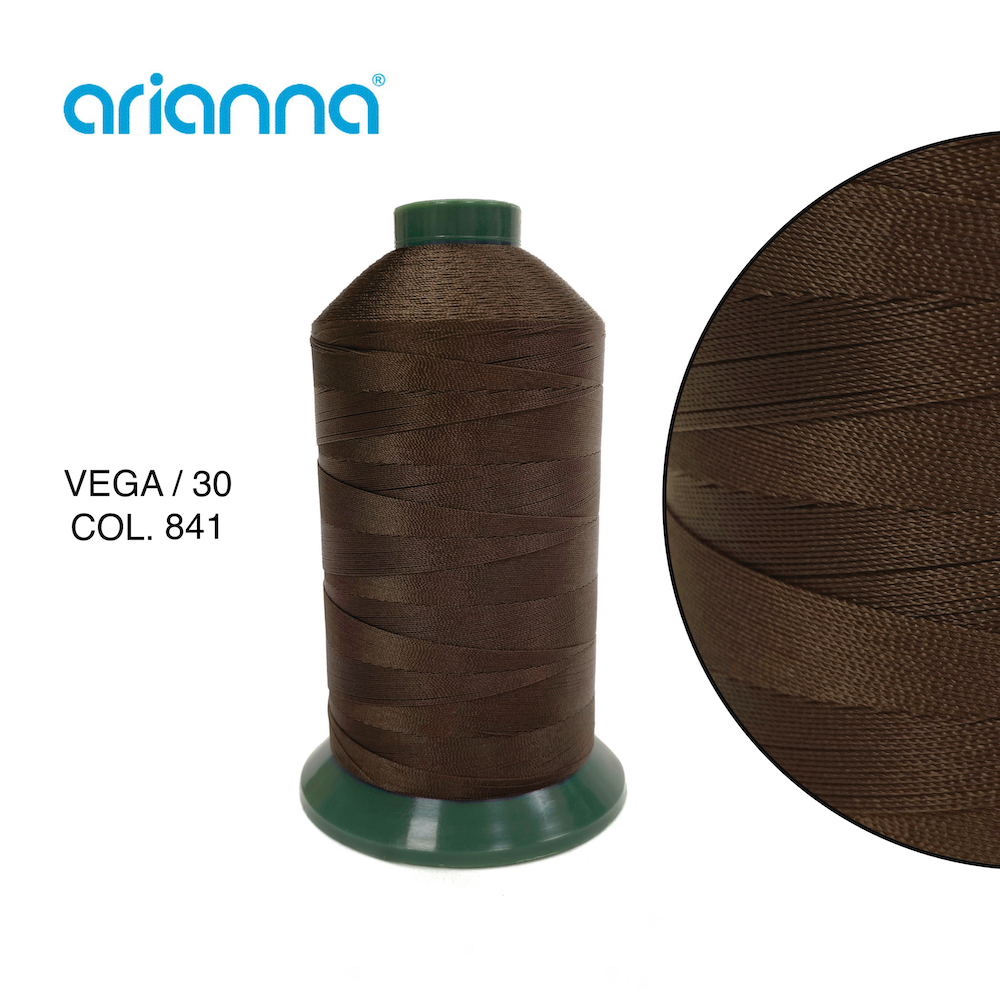 1528  НИТЬ ШВЕЙНАЯ VEGA SUPER 30/3, "ARIANNA", Тройной крутки, намотка 3000 м, толщина-30, состав-10