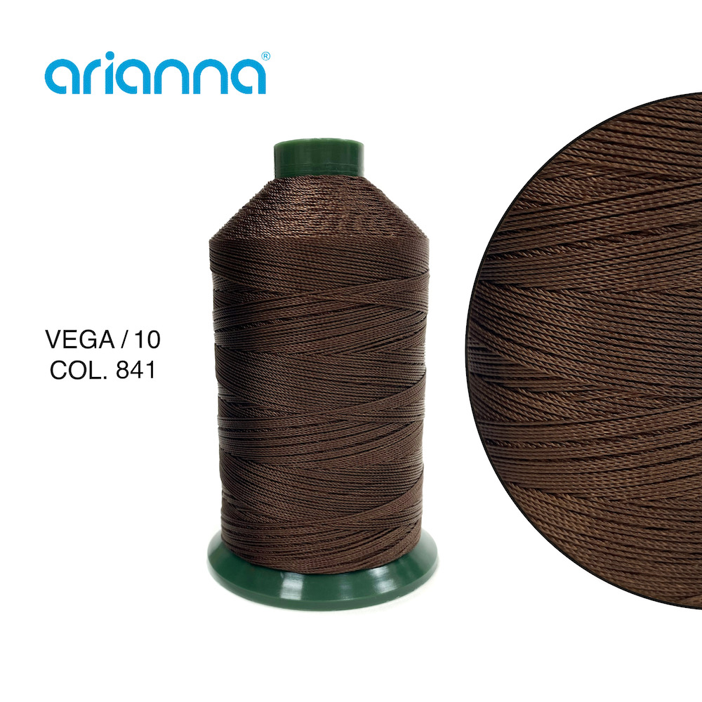 9213  НИТЬ ШВЕЙНАЯ VEGA SUPER 10/3, "ARIANNA", Тройной крутки, намотка 1000 м, толщина-10, состав-10